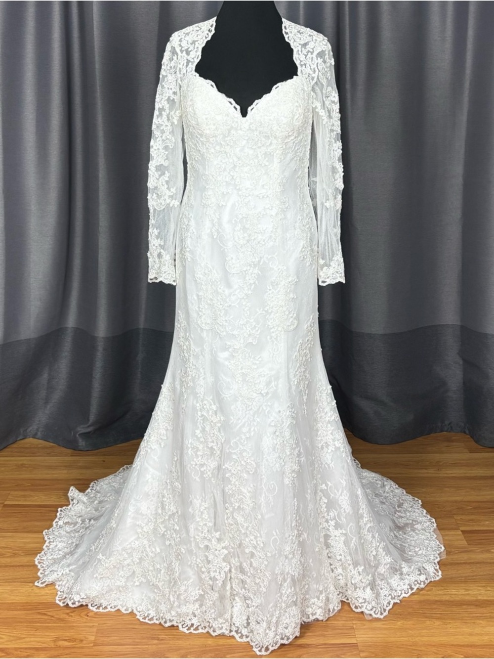 Alfred Angelo White Lace Backless Long Sleeve Bridal Wedding Gown 16